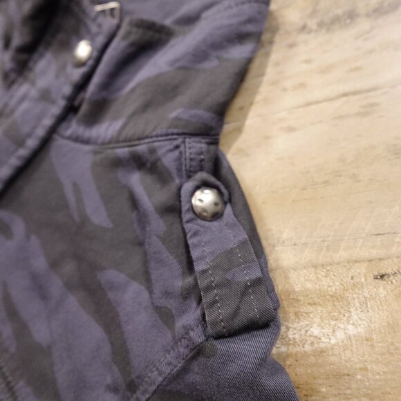 Maurices Utility Jacket Women's XS Camo Print Cinched Waist Pockets Button Front - Picture 7 of 11